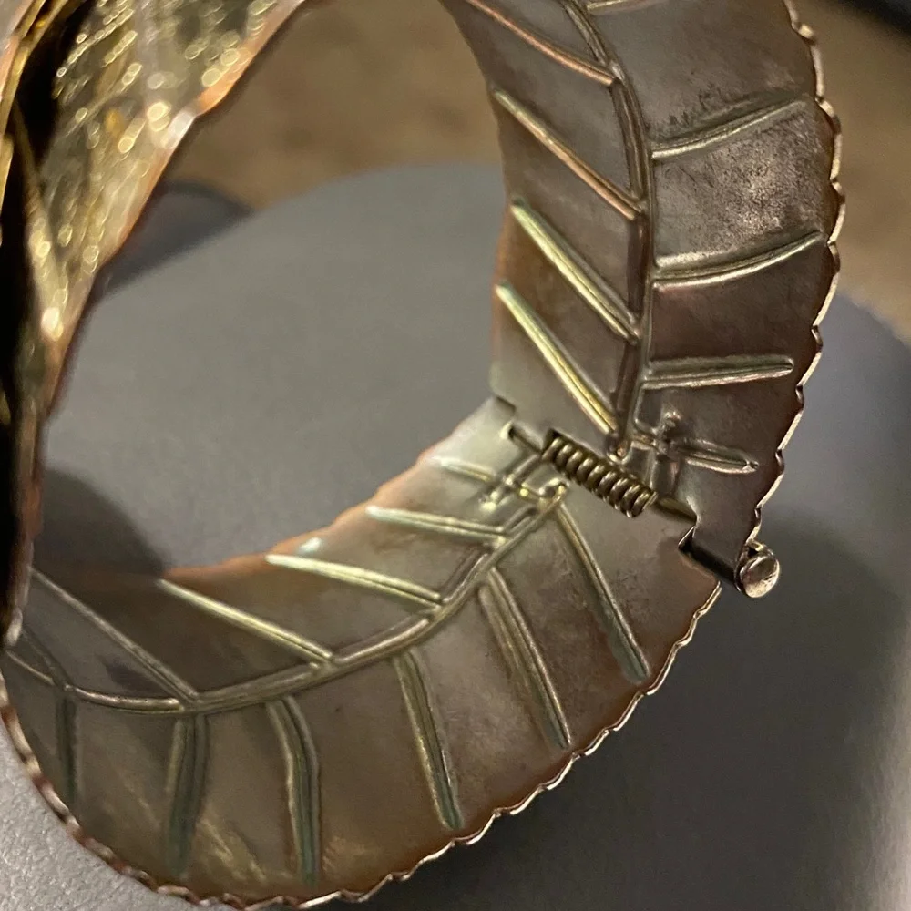 Gold Tone Textured Wide Leaf Design Hinge Overlapping Cuff Bracelet Bohemian